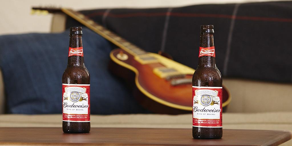 Budweiser_RD's tweet photo. Get in tune with Sunday. #CheersTo2015 http://t.co/bX16LRdjwQ