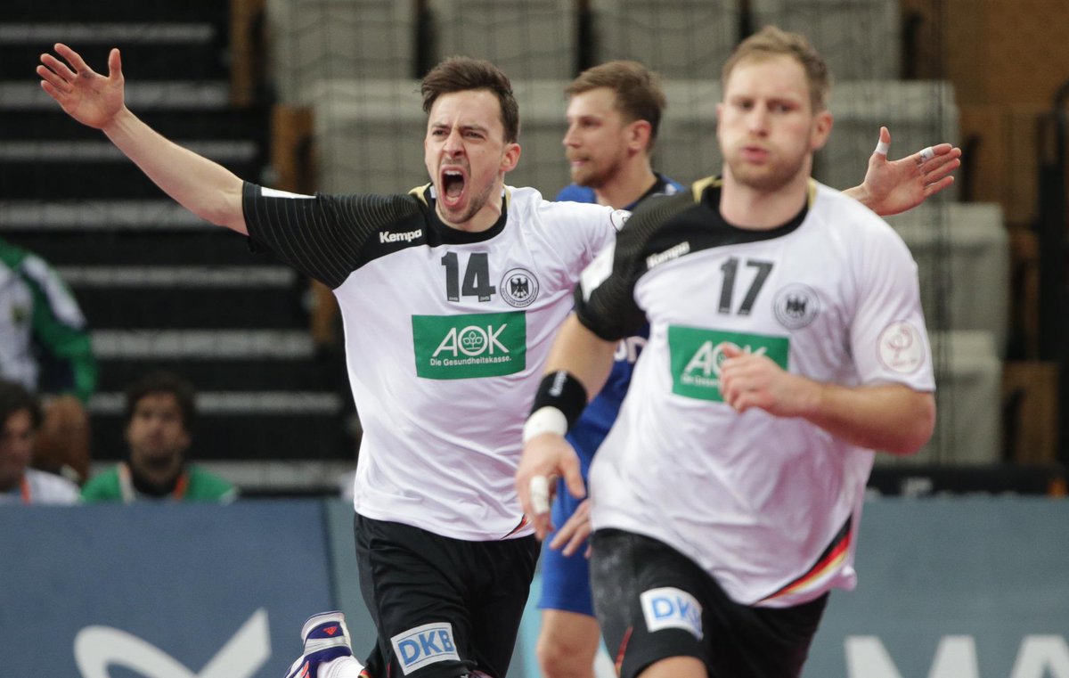 Zurücklehnen und genießen. Die Highlights von #GERRUS gibt’s hier: ow.ly/Hwpo8 #skyhandball #ssnhd