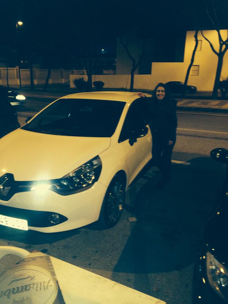 NERVIO_LEBRIJA's tweet photo. LA GANADORA DEL NUEVO RENAUL CLIO ! EN EL SORTEO DE MUCHO CAFFE 

ENHORABUENA @VirginiaRamos3 

😂😂😂😂😂😂😂😂😂😂😂😂😂😂😂😂😂😂😂😂 http://t.co/ktNwuTdNKr