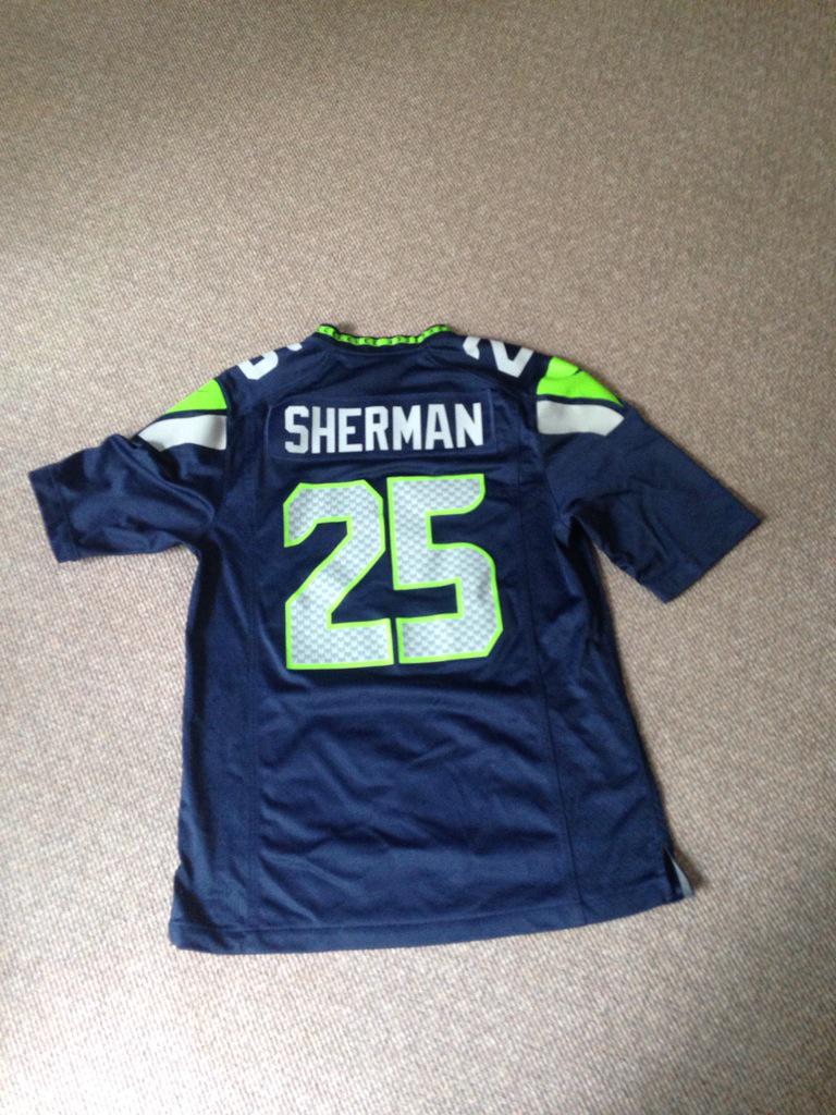 J_robbie19's tweet photo. Who the fuck is ready for some @Seahawks football #NFCChampionship #HereWeGo #12s #AttackRodgers #Sherm #LOB http://t.co/4YcoDcJcTX
