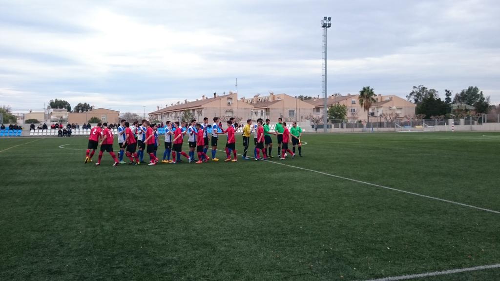 alborayaud's tweet photo. Empieza el partido!!! 

@divhonor_hcf -@alborayaud http://t.co/DTo8TtX92J
