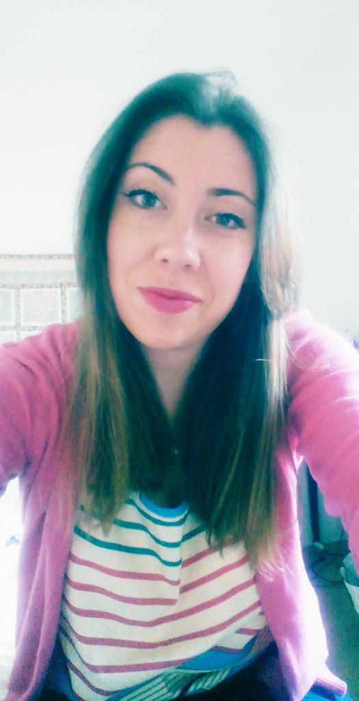 Laurazap88's tweet photo. Time to go out! #SundayFunday  #thezoobar #reguetonear #London http://t.co/SF6ZhdawK7