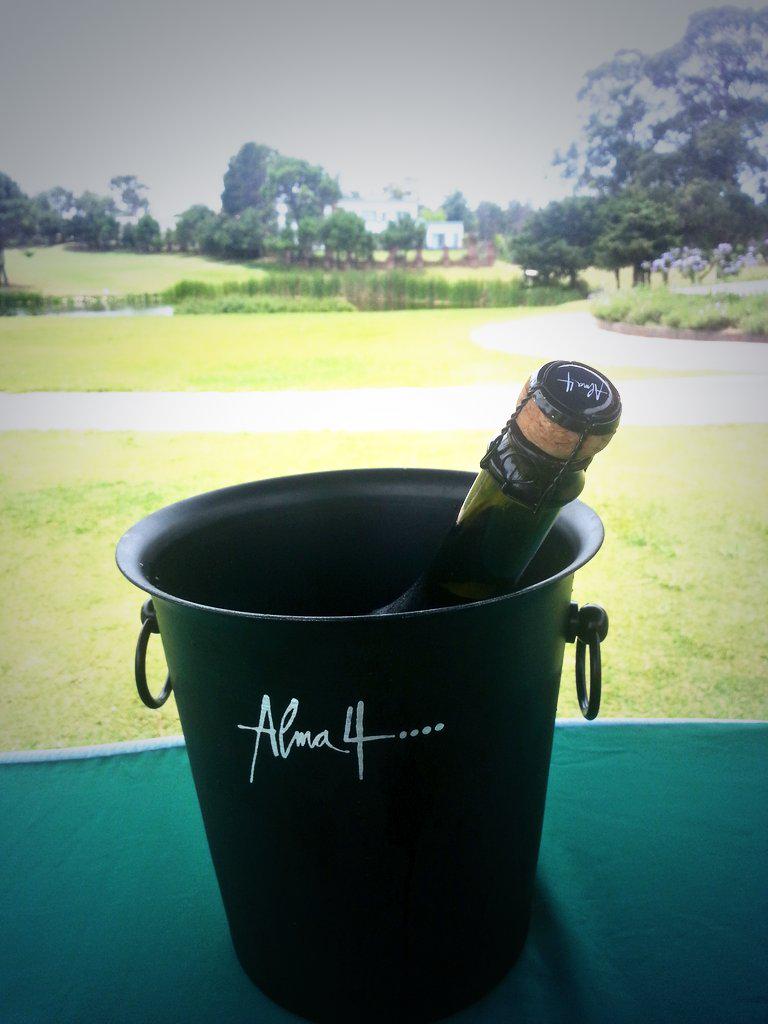 Arranca el 2° torneo de #golf Gran Premio Alma4 <a href="/AlmaCuatro/">Alma Cuatro</a> <a href="/WineCarArg/">Diego Menniti</a> <a href="/Aleboggiopr/">Alejandro boggio</a> #pinamar2015