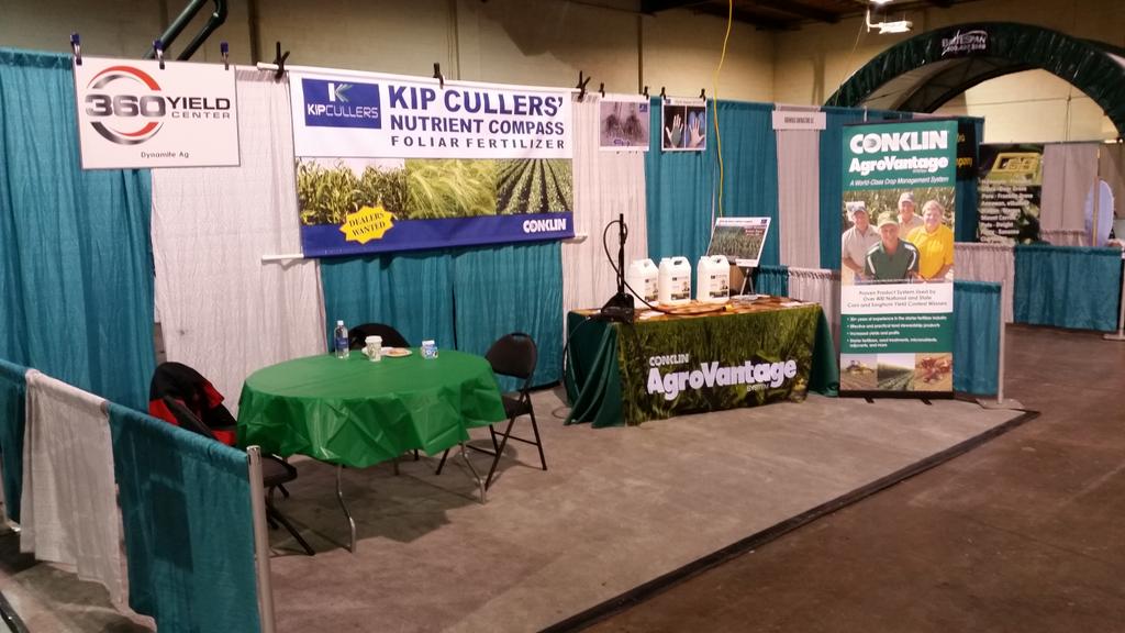 DynamiteAg's tweet photo. Come see us at the #QuadCitiesFarmShow! #QCFS http://t.co/iKaDuatX9K