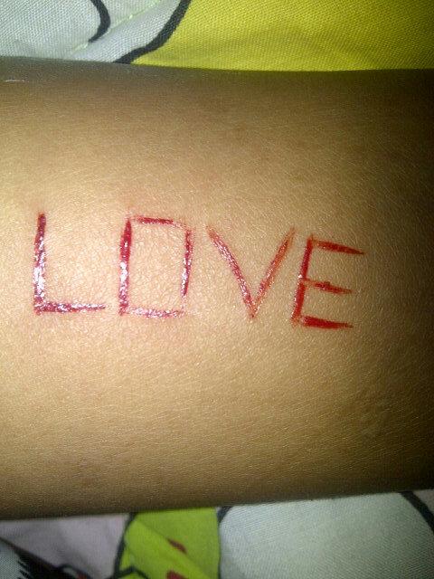 Menyuz0785's tweet photo. Seni :D http://t.co/f2ZqYVQtnX