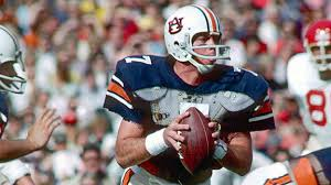 Happy bday to 1971 Heisman Trophy winner Pat Sullivan. Sullivan threw for 6,284 yds & 53 TDs at  