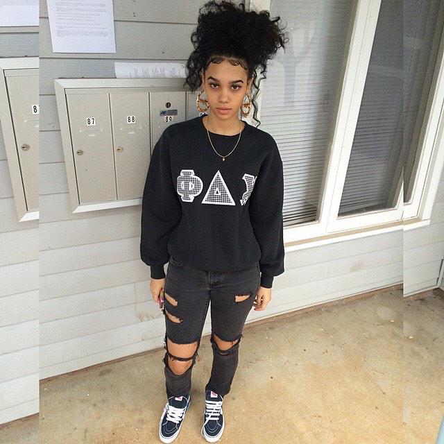 srslyjai's tweet image. worst behavior 💂👇