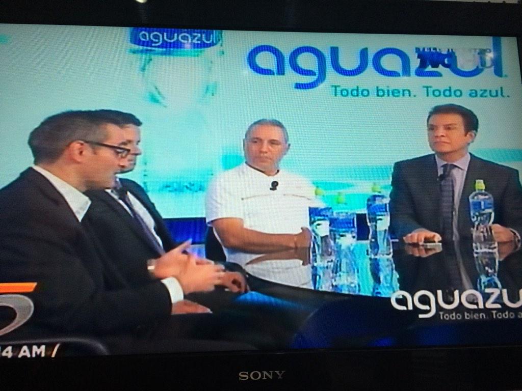 cdhonduras's tweet photo. En este momento @DonBisca @Asegovia y @HStoitchkov8 en Cinco Deportivo con @SalvadorNasrala y @CopanAlvarez http://t.co/JLLRXWpr5J