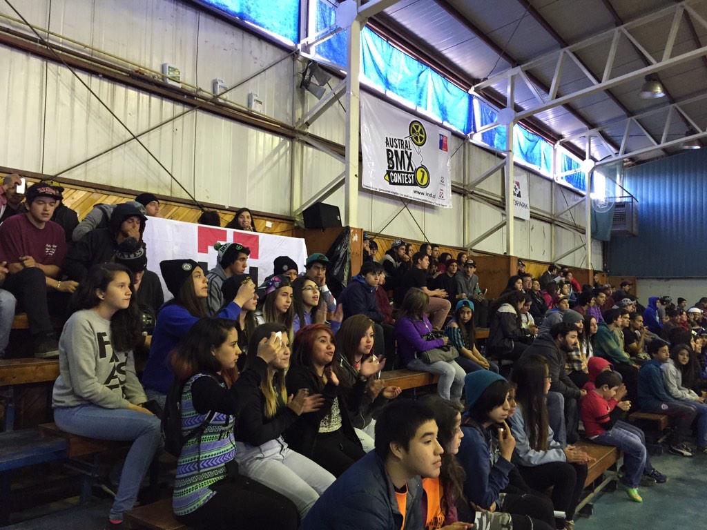 AustralContest's tweet photo. Ya nos acompaña la gente de Magallanes. Gran fiesta final hoy en el gimnasio 18 de Septiembre. Entrada liberada http://t.co/gaRigjyFoj