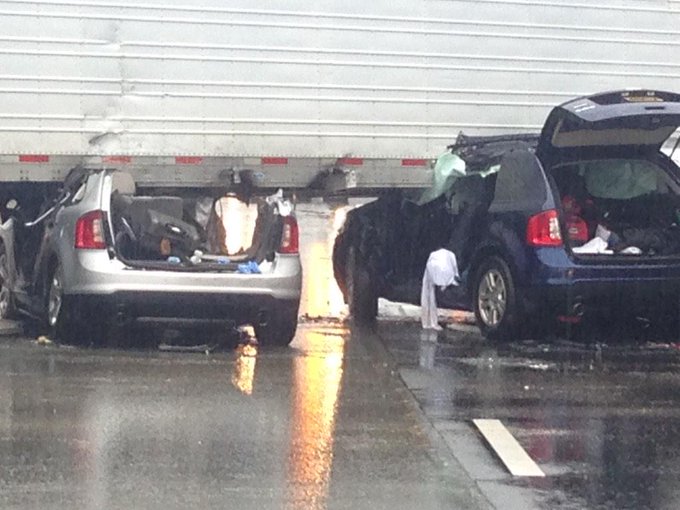 View image on Twitter