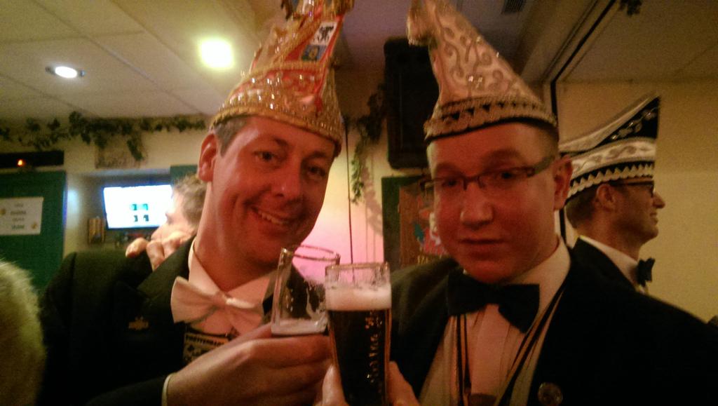 gerriepeeters65's tweet photo. Op bezoek in merselo @VorstRob @depielhaas @triorooy2015 http://t.co/fcwGL5cPRT