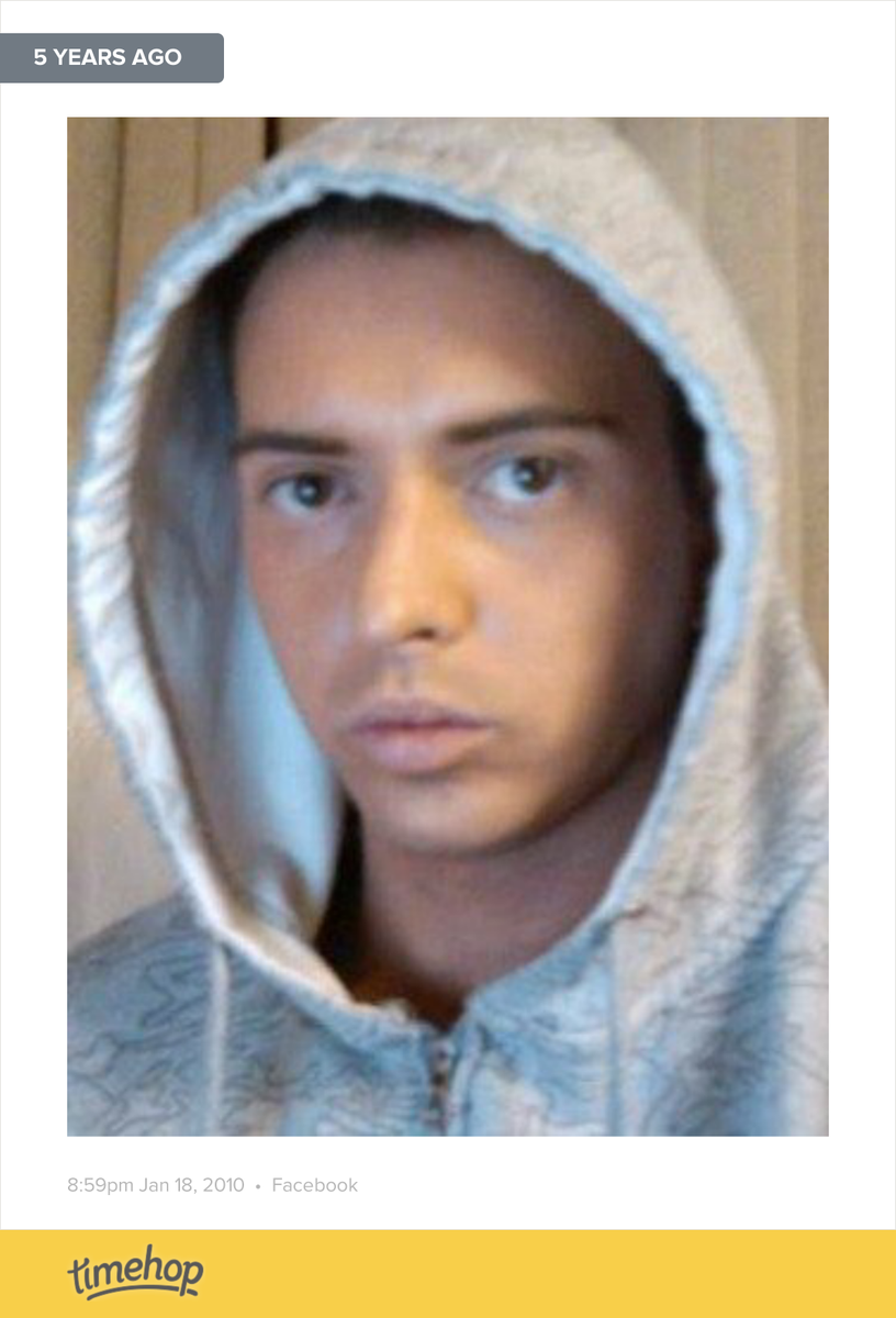 antslovinit's tweet image. Omg 5 years ago today 😂😂😂😂 timehop.com/c/fup:29893838…