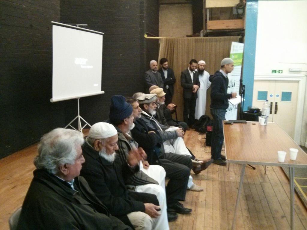 livingmasjid's tweet photo. Masha'Allah! Elected trustees,elders &amp; candidates addressing concerned members of the community
#HarrowCentralMosque http://t.co/tuzPgN9RYb
