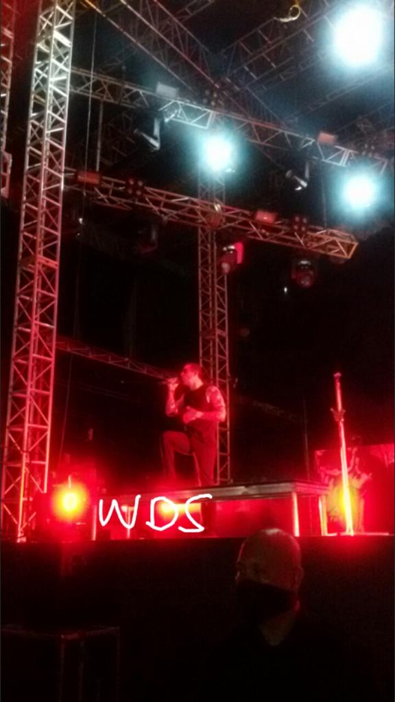 jeoneverse's tweet photo. WHAT AN AMAZING NITE! THAT WAS FUCKIN AWESOME \m/ THANK YOU SO MUCH💙 @TheOfficialA7X @A7XIndo @A7XES @A7Xmemes http://t.co/bUzGLHy9al