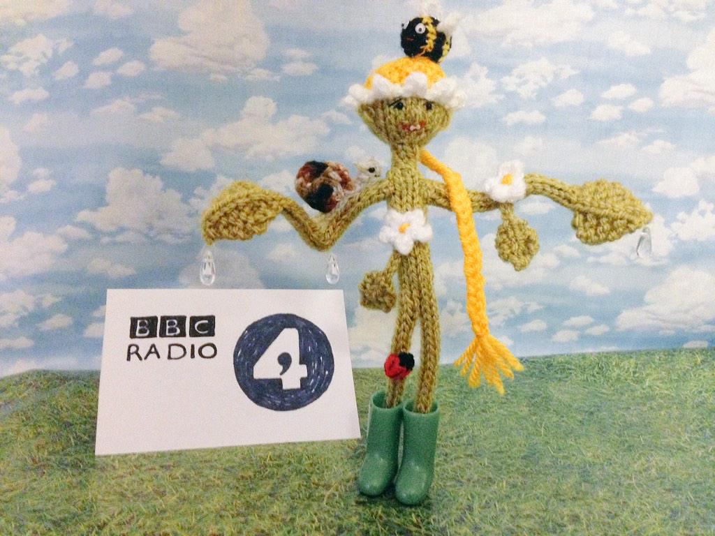 tortorsmith's tweet photo. @BBCRadio4 My Mum, Susan Smith, loves listening to Gardener's Question Time. She's knitted Bob Flowerdew #KnitR4 http://t.co/EMoiZ51NQx