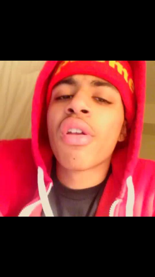 LucasColyfans's tweet photo. @iamlucascoly good morning BAE how are u today i hope u answer the tweet back.😍😘😄 http://t.co/q29RUVLA8Q