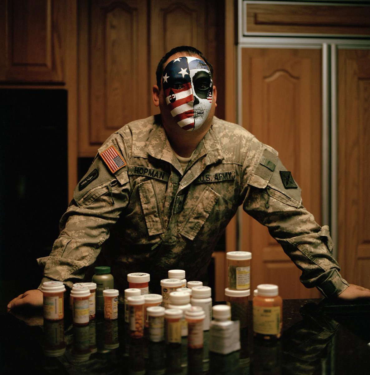 Help fund vet's #Therapydog
tinyurl.com/mawz28a Lynn Johnson pic  More: lynnjohnsonphoto.com/blast-force/ MT <a href="/alvarezphoto/">Stephen Alvarez</a>