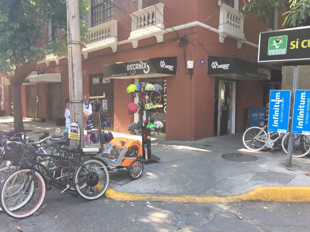 becanix's tweet photo. Domingo de @Mueveteenbici y nosotros siempre estamos contigo en tus paseos! #MejorEnBici #familia http://t.co/xbEUC6Sdf7