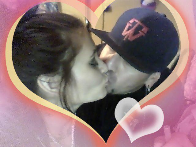 princessdebrie's tweet photo. live love and do whatever the eff you want. love eachother http://t.co/4qWyUEHnL1