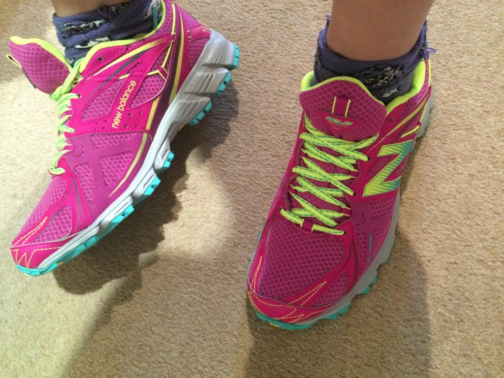 Always_finding's tweet photo. I love my new(ish) trainers and #SundayFunday runs #gym #newbalance #fitness #health #sweat #snow #LucyE #Gym http://t.co/zF9CHNbvDU