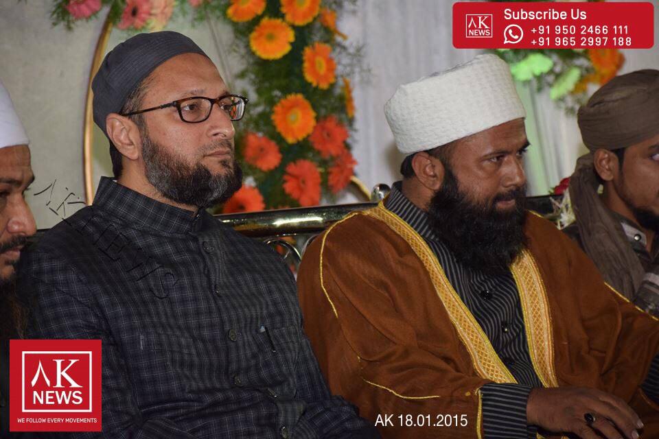 aknewshyd's tweet photo. #AIMIM_President_Br #Asaduddin #Owaisi #Adressed a jalsa #Rehmat_Ul_Almee at #GandhiNagar
http://t.co/TdUVUMLVaD HYD http://t.co/WsmcYbEiPr