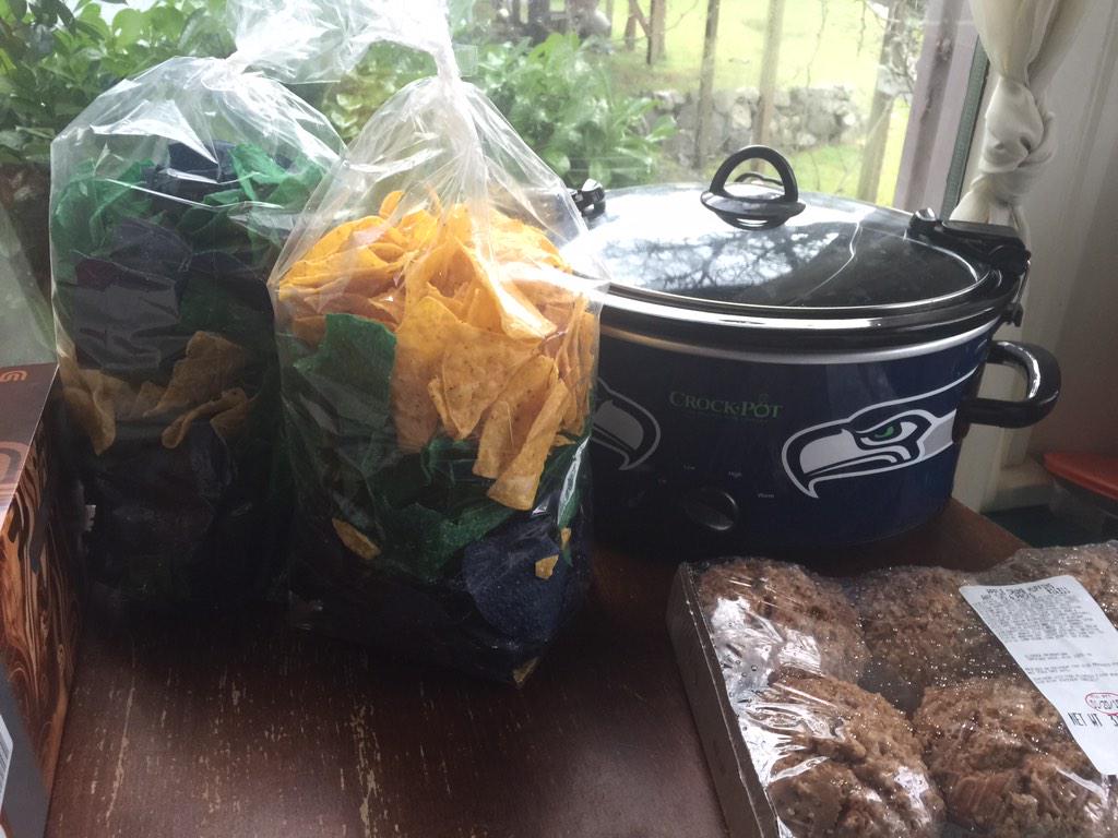 GregWBennett's tweet image. It's almost game time!!!!! #NFCChampionship #SeahawksvsPackers #GoHawks