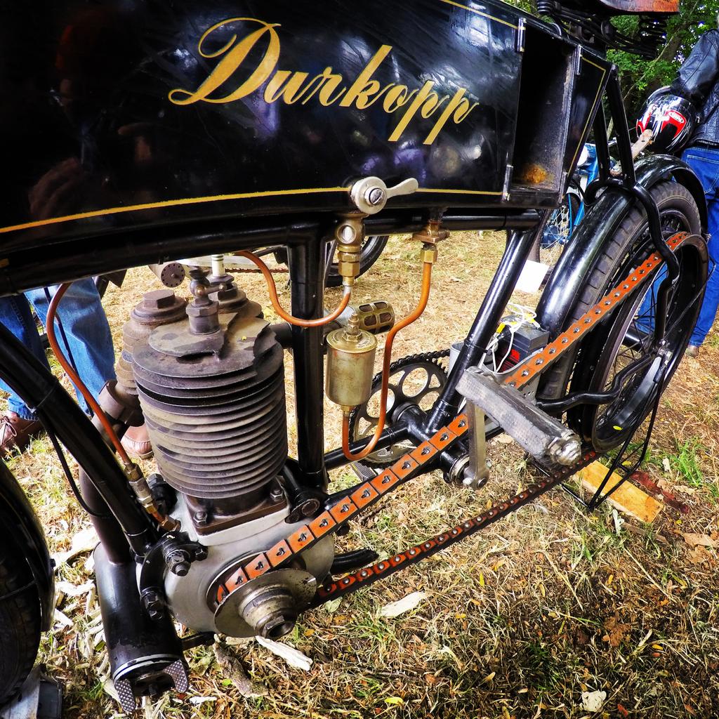 MotorSpirit_SA's tweet photo. @AmericanPicker @americanpickers Vintage motorcycles Cape Town South Africa http://t.co/XMiWkVDw3t