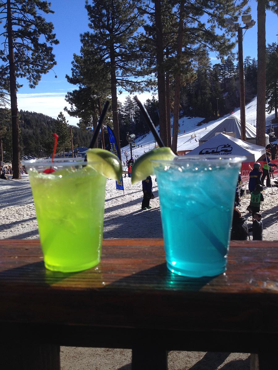 mthigh's tweet photo. Game on!! #seahawks VS #packers $5 drinks at specials at the #bullwheel and #foggygoggle. http://t.co/6cw3BITt6M