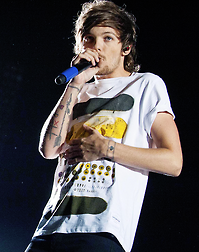 MissToml1nson's tweet photo. #LouisYourVoiceIsBeautiful
#LouisYourVoiceIsPerfect
#LouisWeLoveYourVoice
#LouisYourVoiceInNoControlIsPerfect http://t.co/GAFL1g0SVW