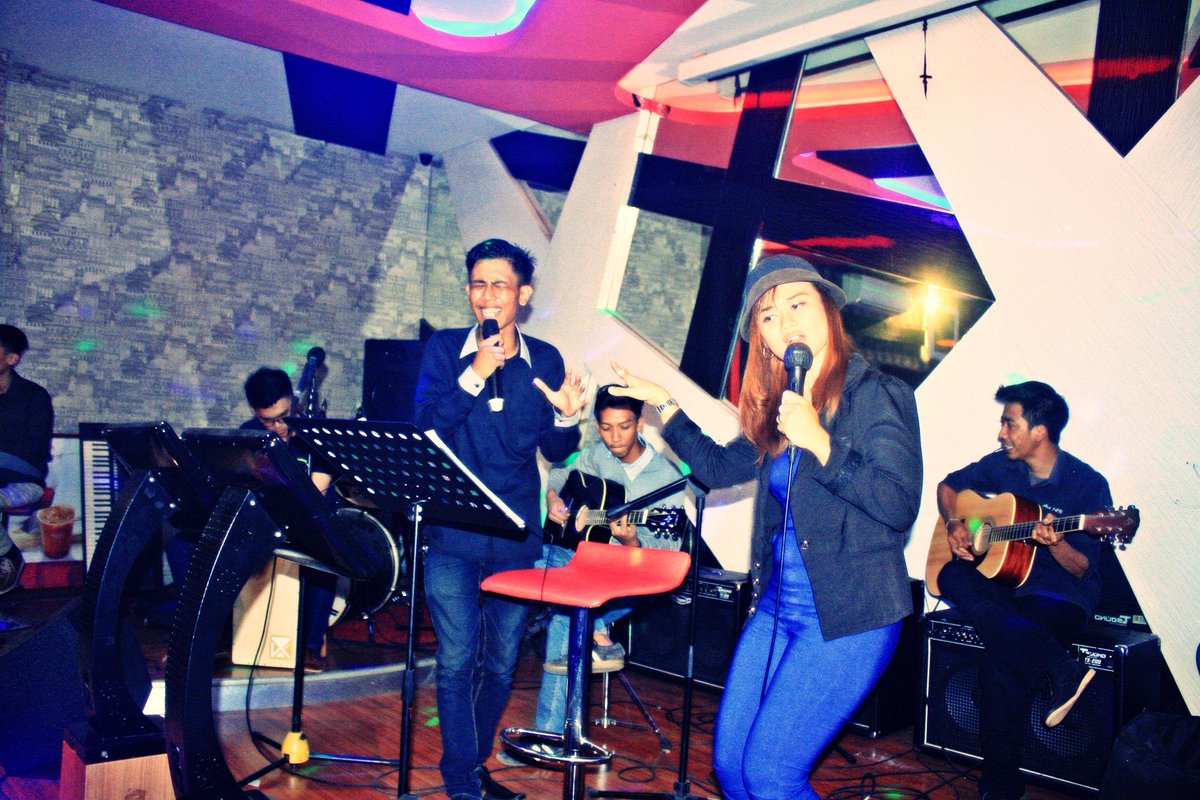 placeofshielded's tweet photo. #latepost @ grandcharly P.O.S feat selvie kanesya and @eddidwi @ezadityo http://t.co/nBnldIJHIF