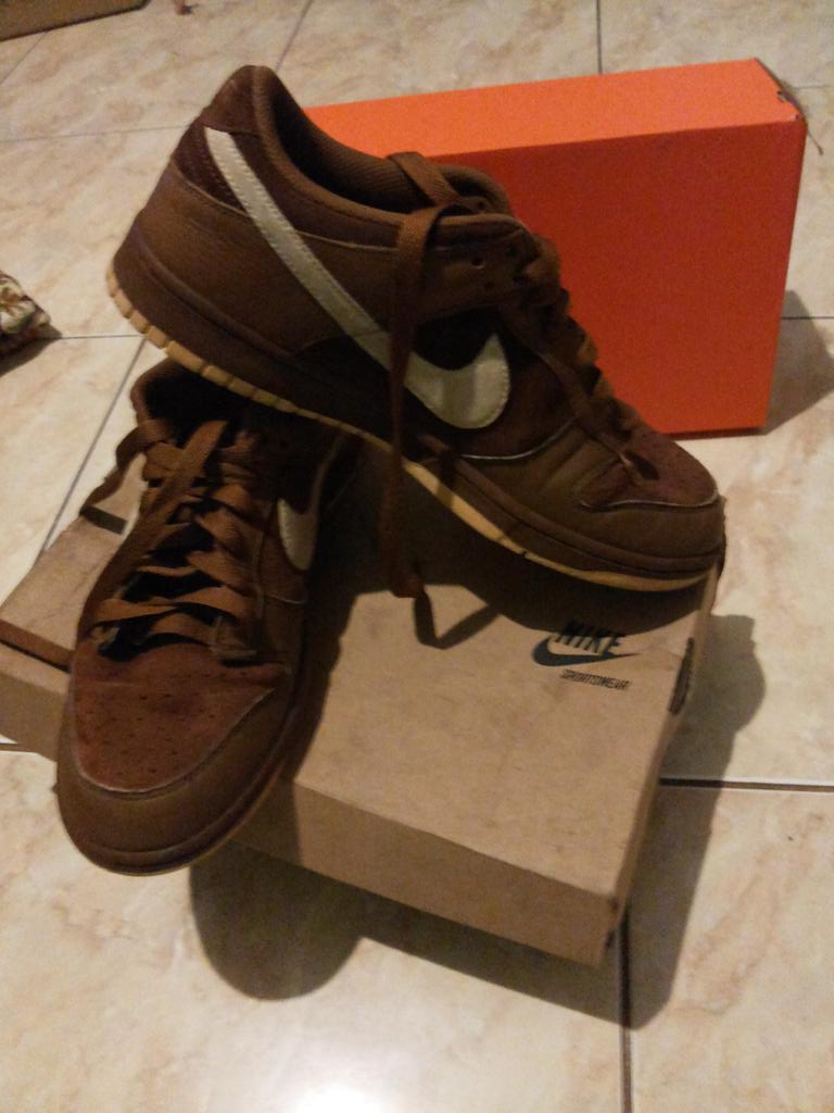 atoycollect's tweet photo. 2nd nize 44 used 450k (nego ampe jadi) bantu om @BADE_Official @FS_80cs @ShoesAndCare @Mos_store http://t.co/ckq6XtrQZT