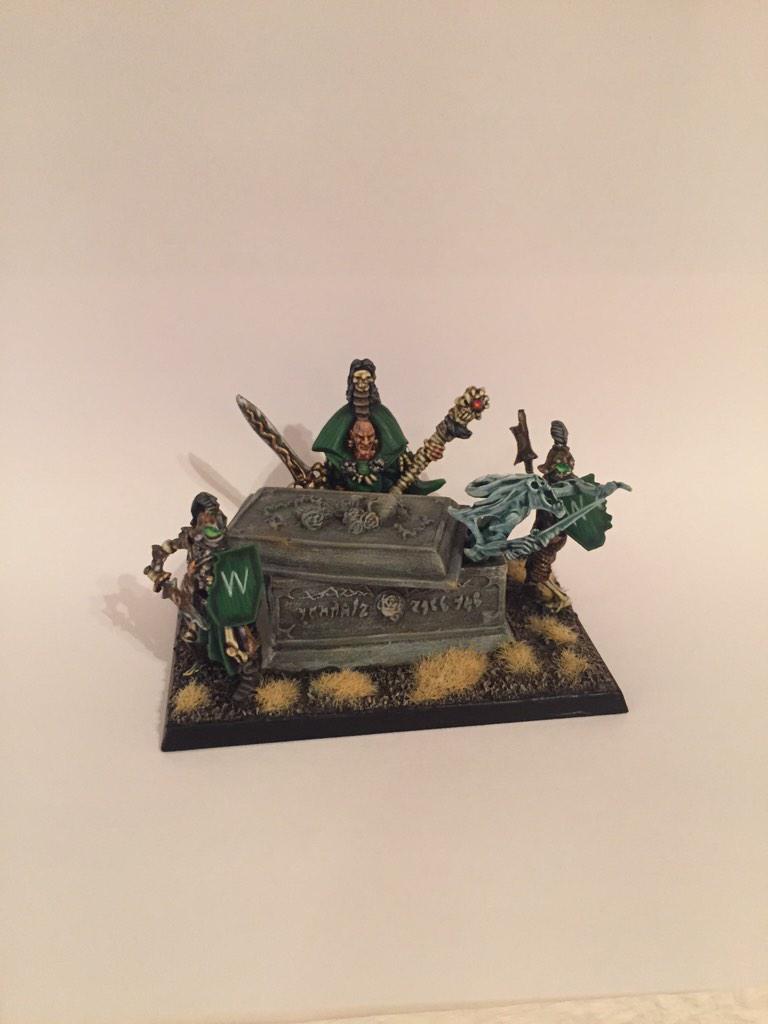 the_black_sun's tweet photo. Here's the VC themed Casket of Souls I painted yesterday afternoon for @Garagehammer as part of his #notaraffle win http://t.co/9aGvnwA5yN