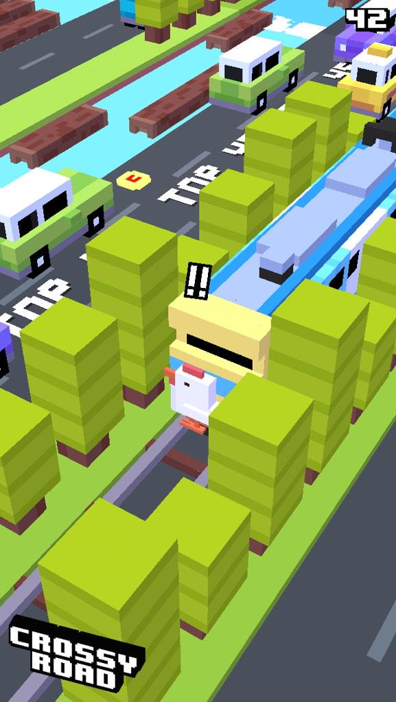 smith_oren's tweet photo. Crossy road fails http://t.co/NhLAXt7BON