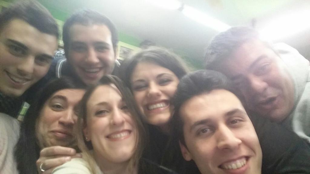 mande91's tweet photo. Serata interessante!!!...hahahha http://t.co/g2FZURbbri