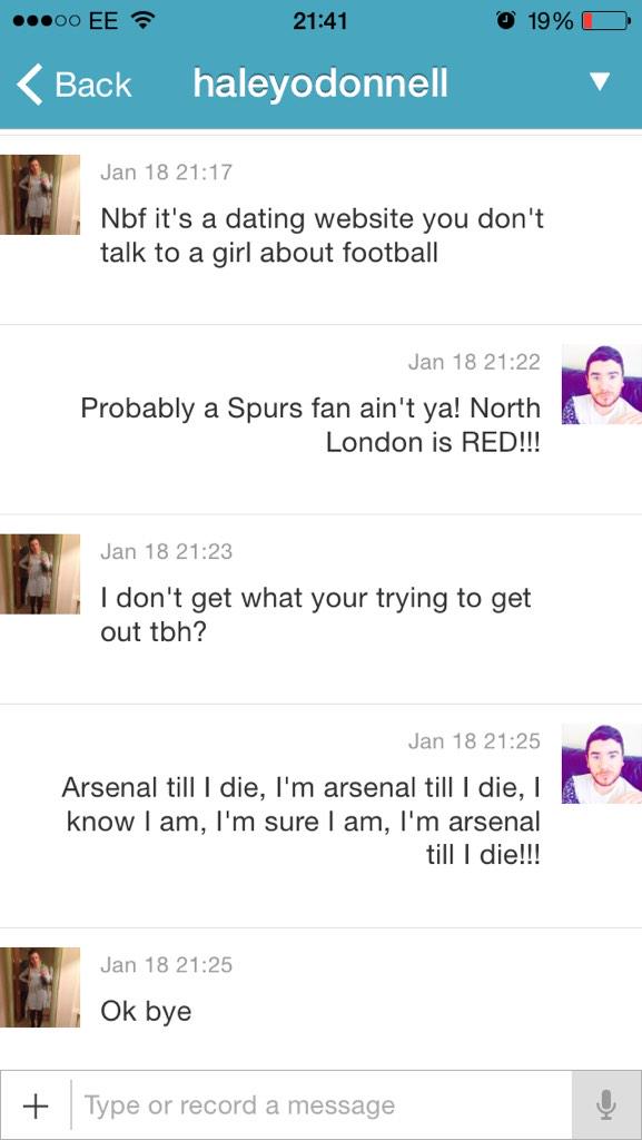 Vinnyb_Official's tweet photo. Tonight's entertainment is singing arsenals songs to this girl 😂 http://t.co/w8wev37GkX