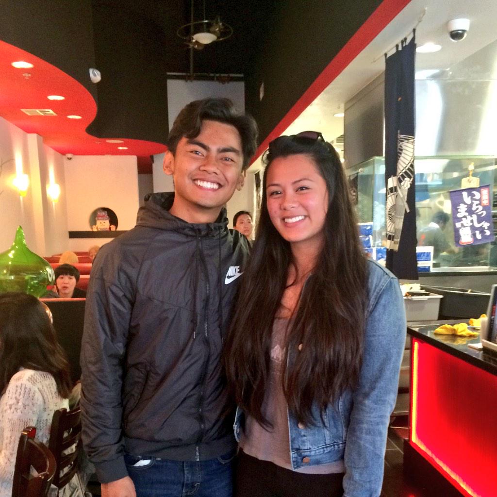 GuavaJuice's tweet photo. Best after bathroom experience ever! hahsha “@ja_dilla: lunch with @RoiWassabi 😁😍 http://t.co/nBzx041v0b”
