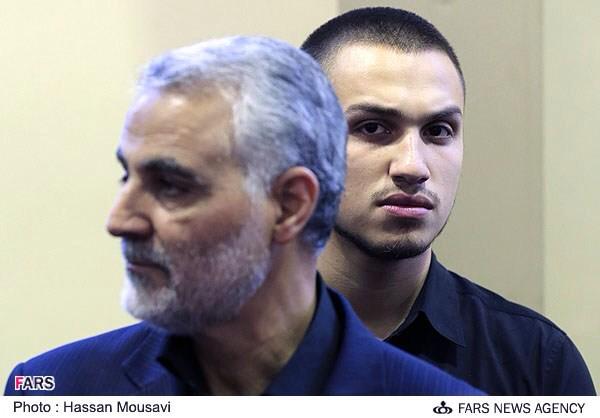 iran_onion's tweet image. Guess #Qasem #Suleimani won&apos;t be taking any more photos with jihad #mughniyeh @CliffordDMay @LeeSmithTWS