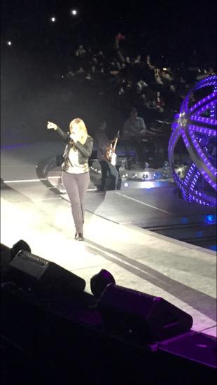 shipcm's tweet photo. @trishayearwood love your new song PrizeFighter! You sang your heart out!#GarthinTulsa http://t.co/hn43UZiY4W
