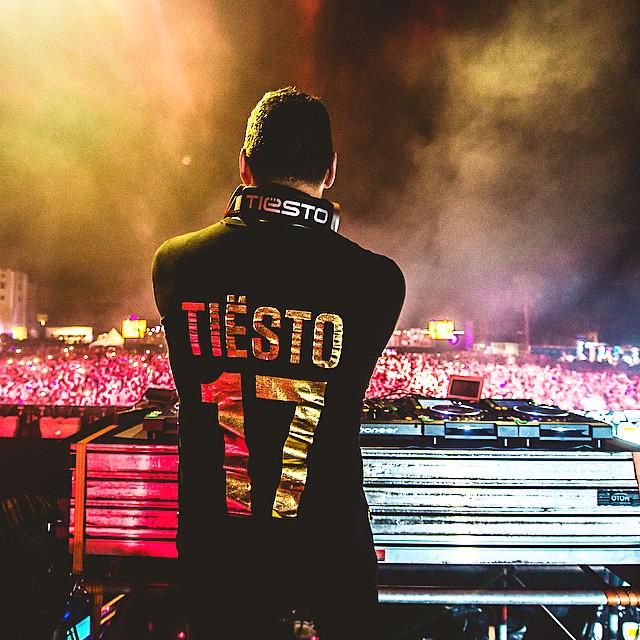 tiesto's tweet photo. #TiestoInPanama #17 http://t.co/PhbaFZXoKq