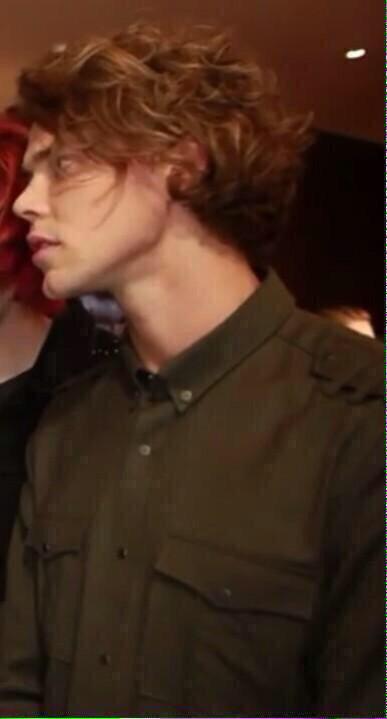 @univcrsal_ mineminemienimeinemienmeimen