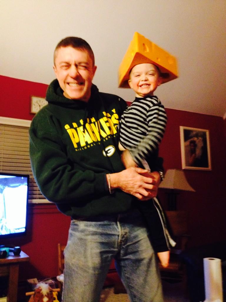 georgemallet's tweet photo. Feeling good now #NFCChampionship #borninmilwaukee #GreenBayPackers http://t.co/6rdshsPg03