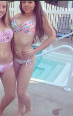 CauseWereGuys's tweet photo. "Michelle, hurry the fuck up and take the picture, i cant breathe" http://t.co/4IbVLtLxPy
