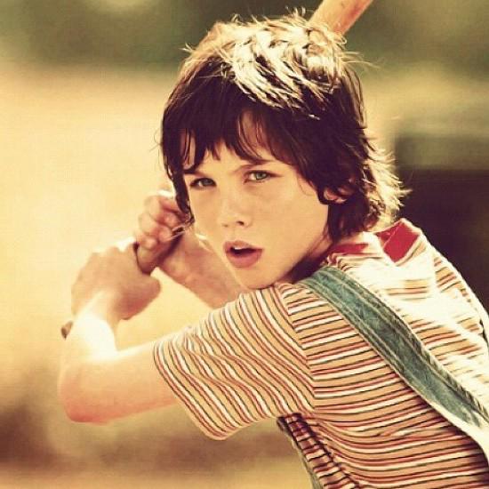 23 aninhos, CADÊ MEU LAUDO Happy Birthday Logan Lerman From Brazil 