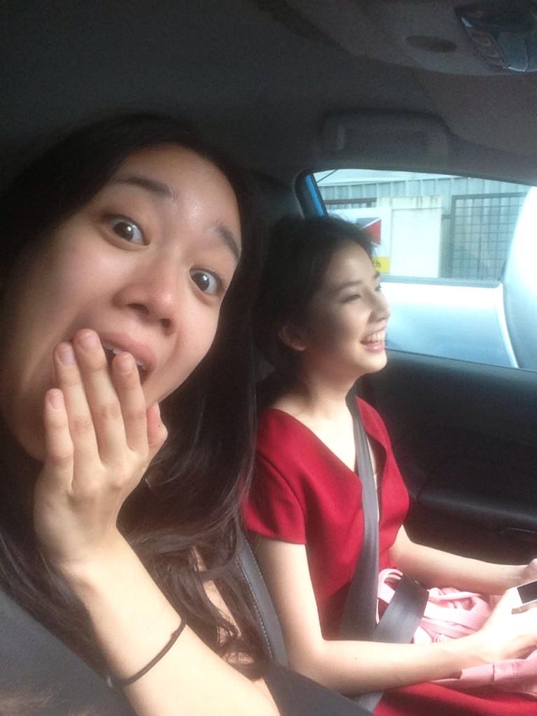 kemisarabelle's tweet image. ลงรูปคู่ให้กำลังใจคนที่โหวต คู่ก้อยดาว ซะหน่อยยย ล้างเครื่องเลยไม่ค่อยมีรูปดีๆกับพี่ฝนเลอะะะ เอารูปเผลอๆนางไปก่อน