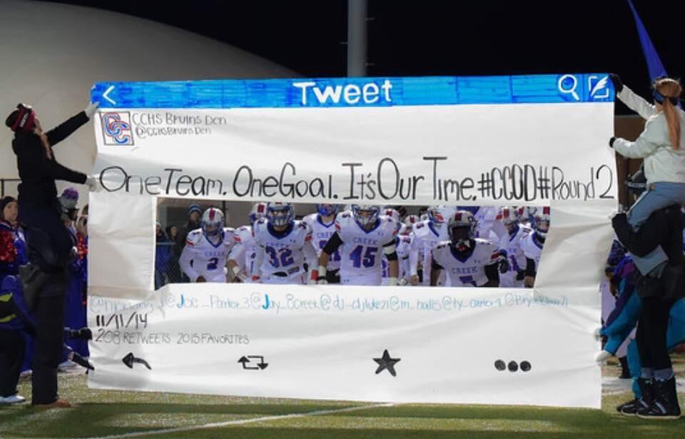 beststudentsect's tweet photo. Cherry Creek High School "Bruins Den" http://t.co/dgFEpDtZjL