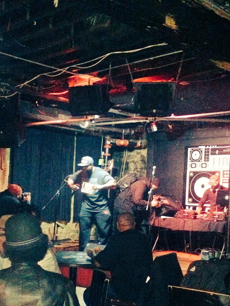 idomusiconline's tweet image. Big shout out to @djteknology tonight on the 1&apos;s &amp;amp; 2&apos;s! #Music #NetworkToNetworth @PatchwerkStudio  @idomusiconline !