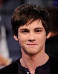 I know its the 19th in some countries so..
HAPPY BIRTHDAY LOGAN LERMAN! 