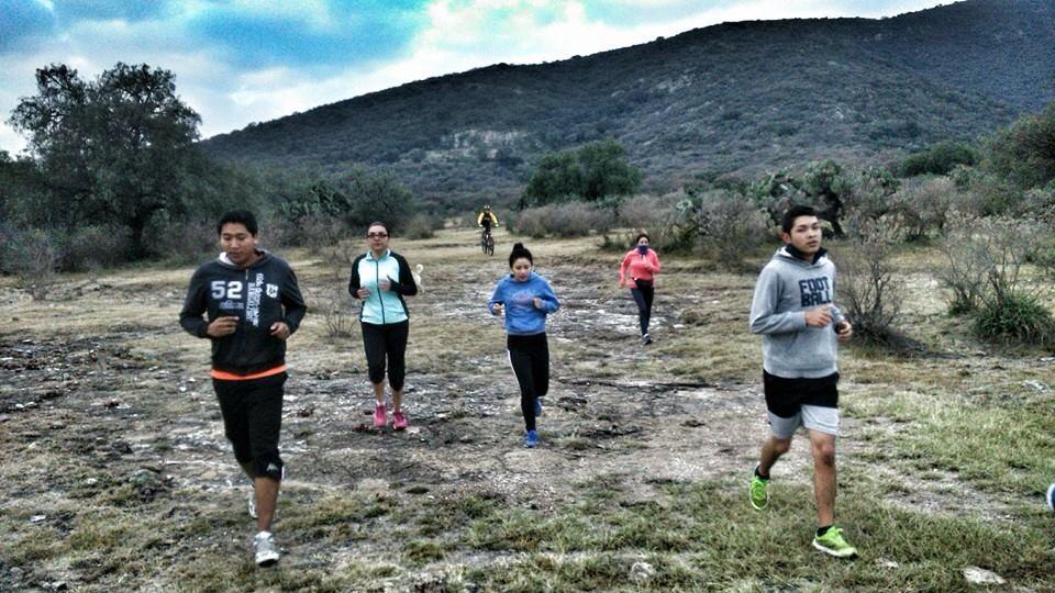 Virtusvic's tweet photo. Correr en #Teotihuacan es correr libre
 @GarminMexico @SoyCorredora @RunExperienceMX @SalomonMex @RunningLife_ http://t.co/sN5UNmxAfi