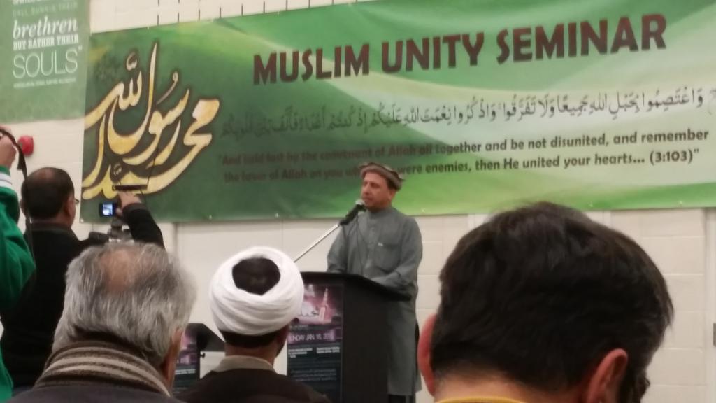 A naat being recited at the Muslim Unity Event.