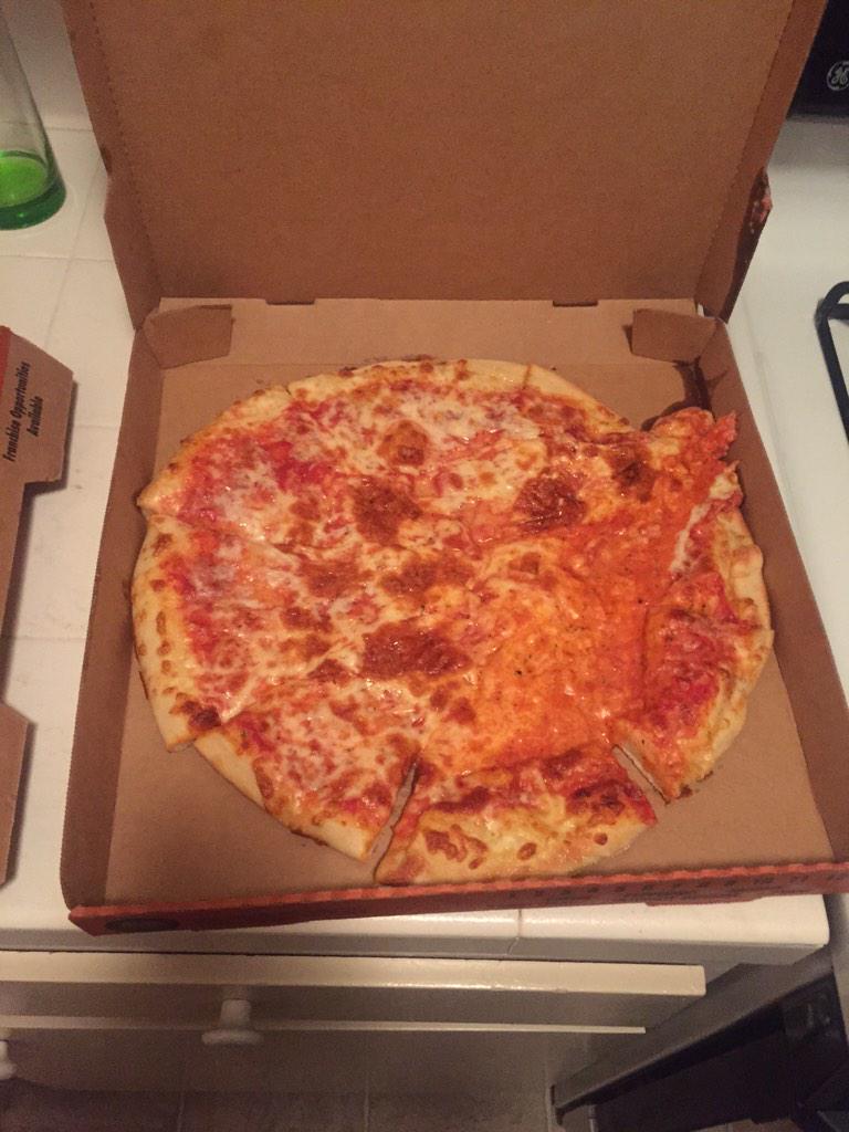 _katielynn1's tweet photo. @littlecaesars what the heck happened to my pizza :-( http://t.co/czxWnsVoW8